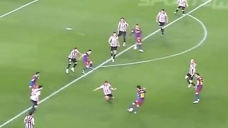 messi +9999 iq messi vs all the team