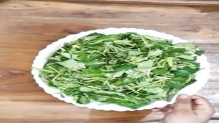 মাছের মাথা দিয়ে কলমি শাকের ঘণ্ট ॥ Kolmi Saker Ghonto Recipe #food
