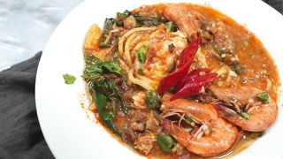 EASY Mee Bandung _ the EGG DROP Tomato Ketchup Noodles You Will Love!