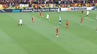Sevilla juara Europa ke 7