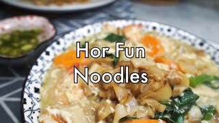 Singapore Hor Fun Noodles _ wok hei rice noodles in egg gravy