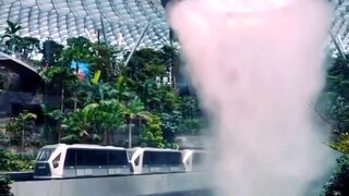 ????Singapore's Changi Airport Mind-Blowing Aviation Wonderland