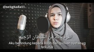 Ustadzah cantik lagi mengaji