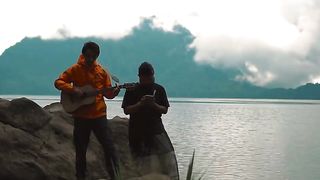 Suar Aksara - Berjalan Kembali