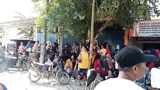 Pemerintah bagi bagi sembako