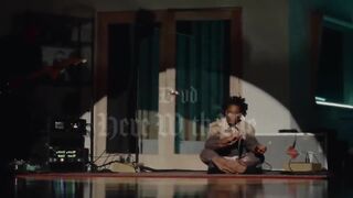 D4VD - Here With Me (Acoustic)