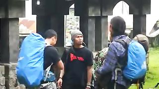 mount sumbing movie