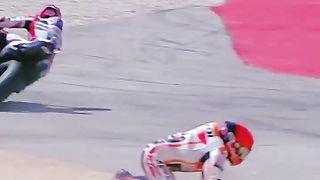 Motogp2023-marquez wipes out oliveira.