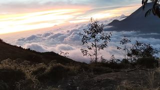 Mountain sumbing sunset