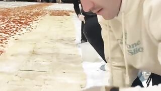 I made the world's largest pizza