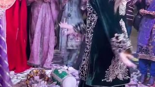 SHADI MEN DANCE. 2