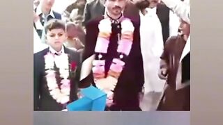 Funny video spot me bhai log 11