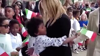 ЕДИН МИГ С ДЖОРДЖА  МЕЛОНИ