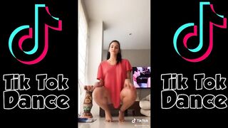 Cute twerking