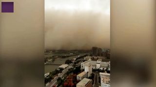 Huge Sandstorm swallows Cairo DEAD AND INJURED IN EGYPT
