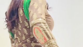 Baat Tuo Theek Haiy Jub Waqat Kharab Ho