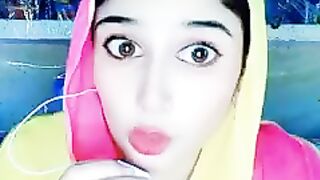 jo Larka Dekh raha hai aise main pasand  Aaya jayen