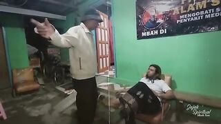 GUS SAMSUDIN SELAM4TKAN PAK RT YG TERKENA GENDAM GURUNYA MBAH DI