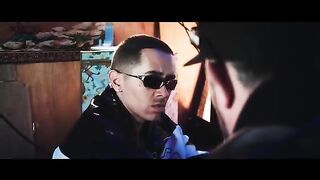 Marshmello, Tropkillaz, Mc Delux - Solteiro Sou Um Perigo (Official Music Video)
