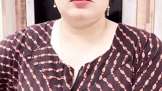 Isko Apni Parri Haiy Doaa Meean Kayleay
