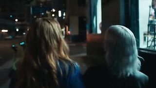Elley Duhé - MIDDLE OF THE NIGHT (Official Video) 2