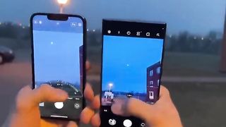 Zoom IPhone vs Galaxy