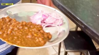 Mashoor chole । Daily 1000+ plate । Meerut street Food India