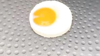 # make Egg different styles