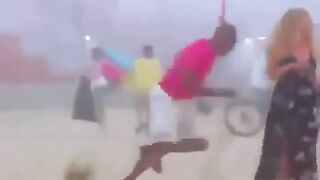 Kal boshni kiydirib ketish