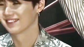 taehyung dared to be different from the others