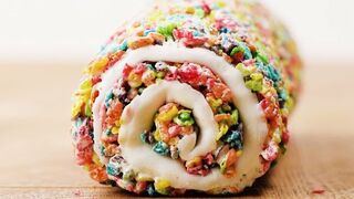 Marshmallow Fruity Pebble Roll | DIY Quick and Easy Treats | Fun Food Ideas