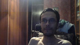 Смотрю видео на youtube, пью пиво, ем колбаски и дурачусь1