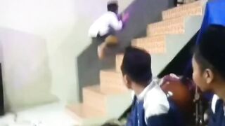 Kalo ada yang cepat kenapa lambat