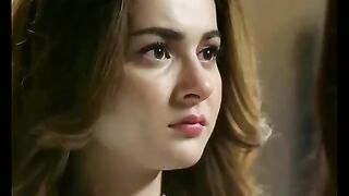 Hania amir funny status video .