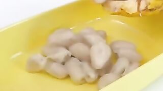 Cats make food TikTok 2022