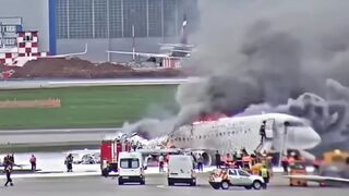 20 Greatest Emergency Landings Ever Caught On Camera.