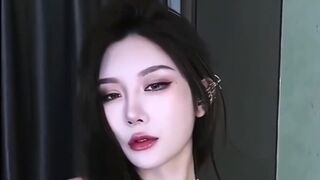 A very pretty little sister5
