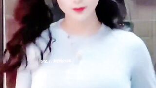 A very pretty little sister9