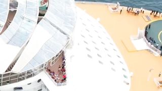 THE LARGEST CRUISE SHIP IN THE WORLD - ROYAL CARIBBEAN SYMPHONY OF THE SEAS