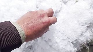 Ice decoration piece