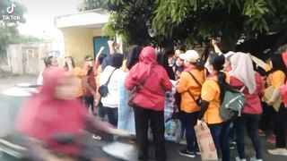 Before demonstration start