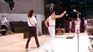 Queen - Bohemian Rhapsody (Live Aid 1985)