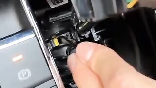 PRESS IT YOU CAN CHANGE GEARS