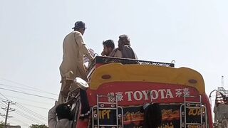 Nonsense way to travel @pakistanisairsapatee