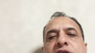 Naveed Sadiq reciting his poetry وسعت شہر تنگ پڑنے لگی