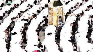 جس زات کا قرآن میں بھی زکر ہے وہ میرا نبی ہے