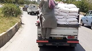 Labour life is hard @pakistanisairsapatee
