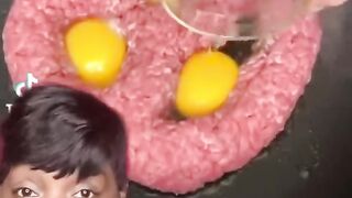 A Burger Face !! Video credits