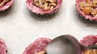 recipe # delicious # rosettes of sausage with mushrooms and cheese