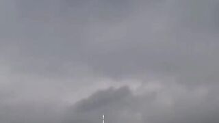Russian Rocket Gets Hit by Lightning and keeps Going